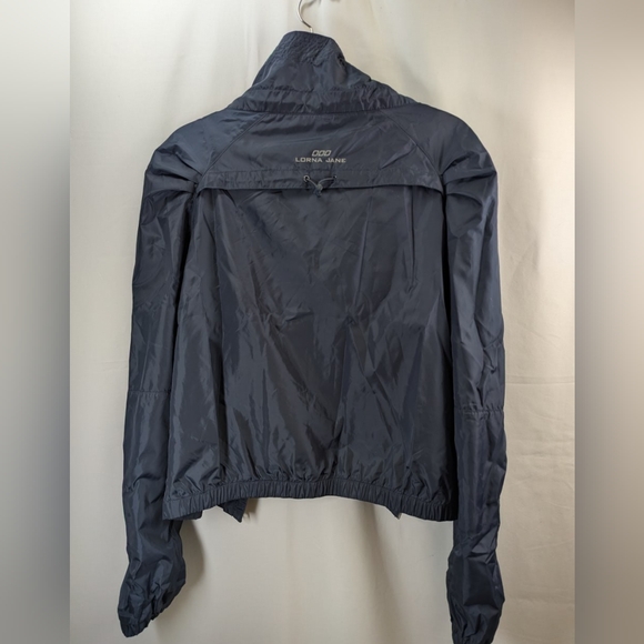 Lorna Jane Zip Out Panel Active jacket - Picture 15 of 16